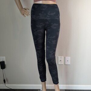 SPANX Leggings Women's XL Black Camo High Rise Look at me now Athleisure Yoga